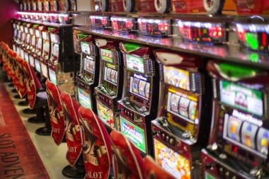 Multiple Dragon Tiger table options with different bet limits on lele4d login
